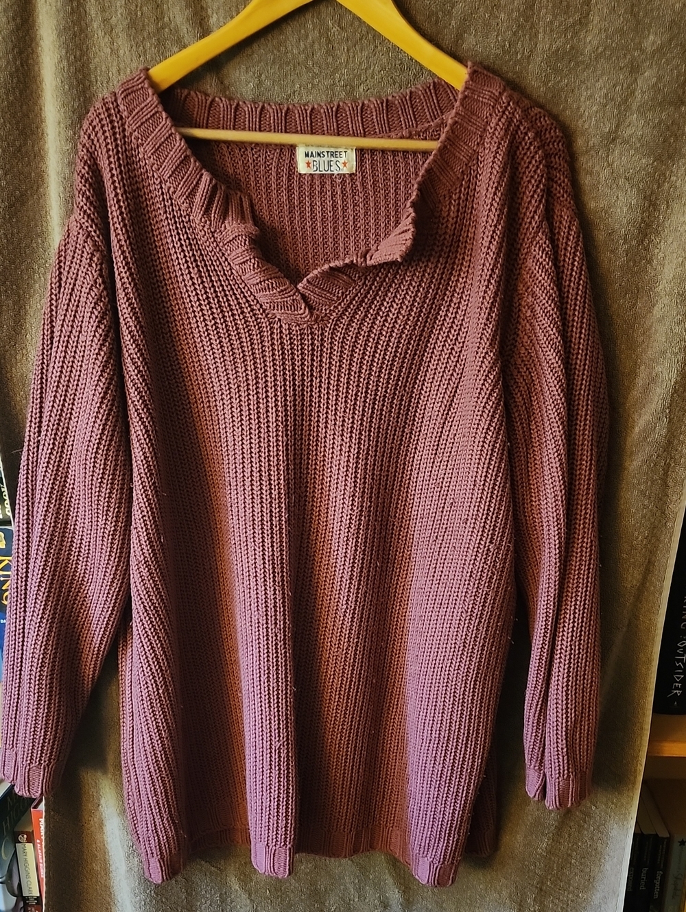 Women's Mauve Knit V-Neck Sweater